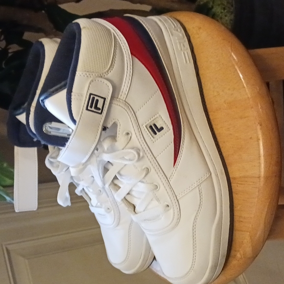 ⚡Fila Classics sneakers - Picture 1 of 7